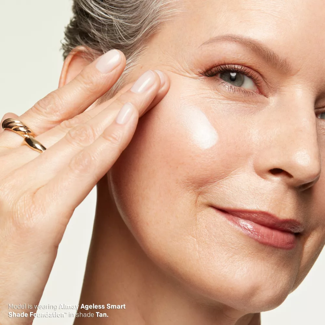 ALMAY SMART SHADE AGELESS FOUNDATION  LIGHT 100